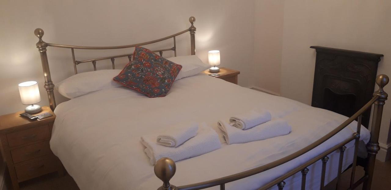 Bodhi Tree Cottage - Grove Road Cottages Стратфорд-апон-Эйвон Экстерьер фото
