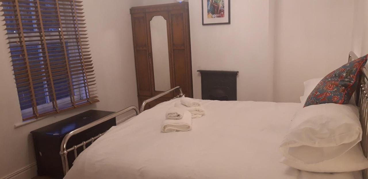 Bodhi Tree Cottage - Grove Road Cottages Стратфорд-апон-Эйвон Экстерьер фото